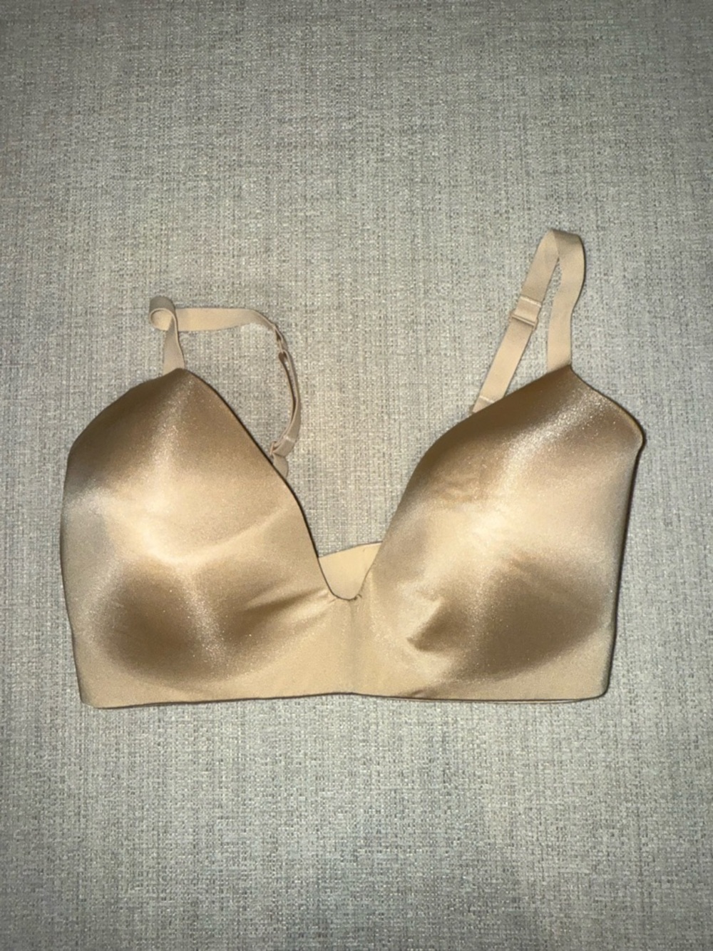 SKIMS Wireless Form T-Shirt Bra